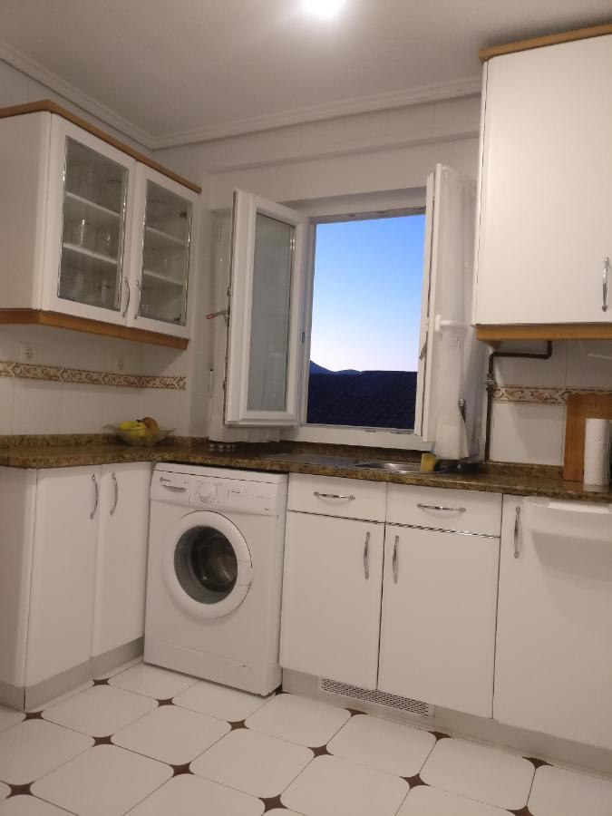 Primera Línea De Playa,zona Puerto Deportivo * Laredo